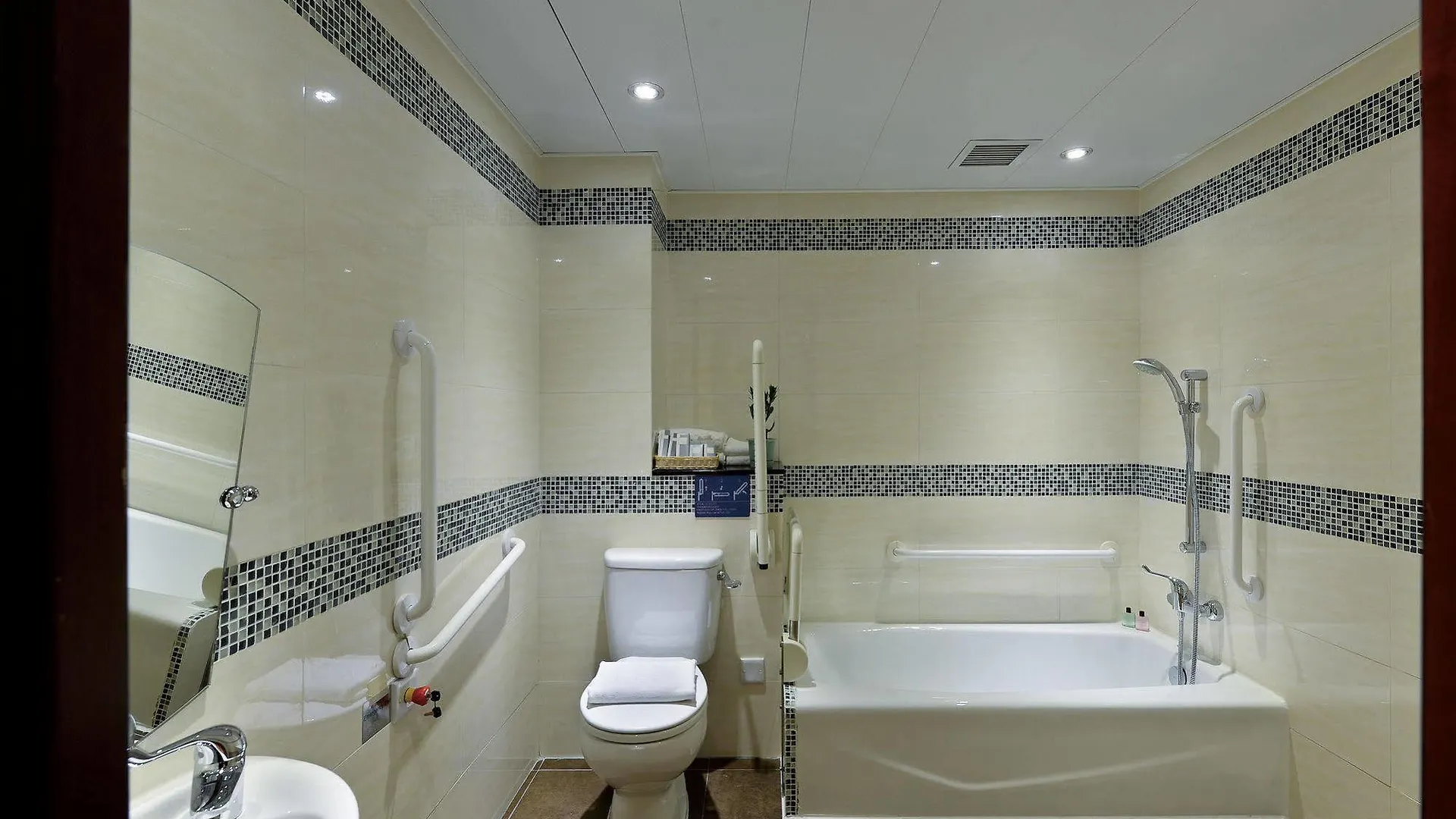 *** Hotel The Shai Red - Formerly Mingle In The Shai Hong Kong China